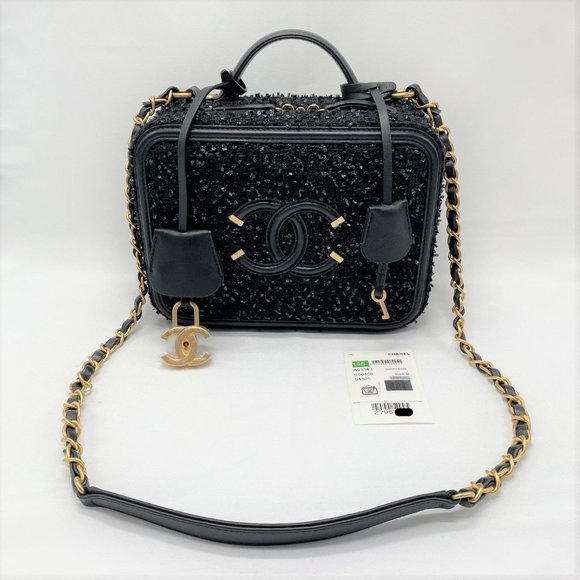 CHANEL, Bags, Chanel Black Tweed Vanity Case With Gold Hardware